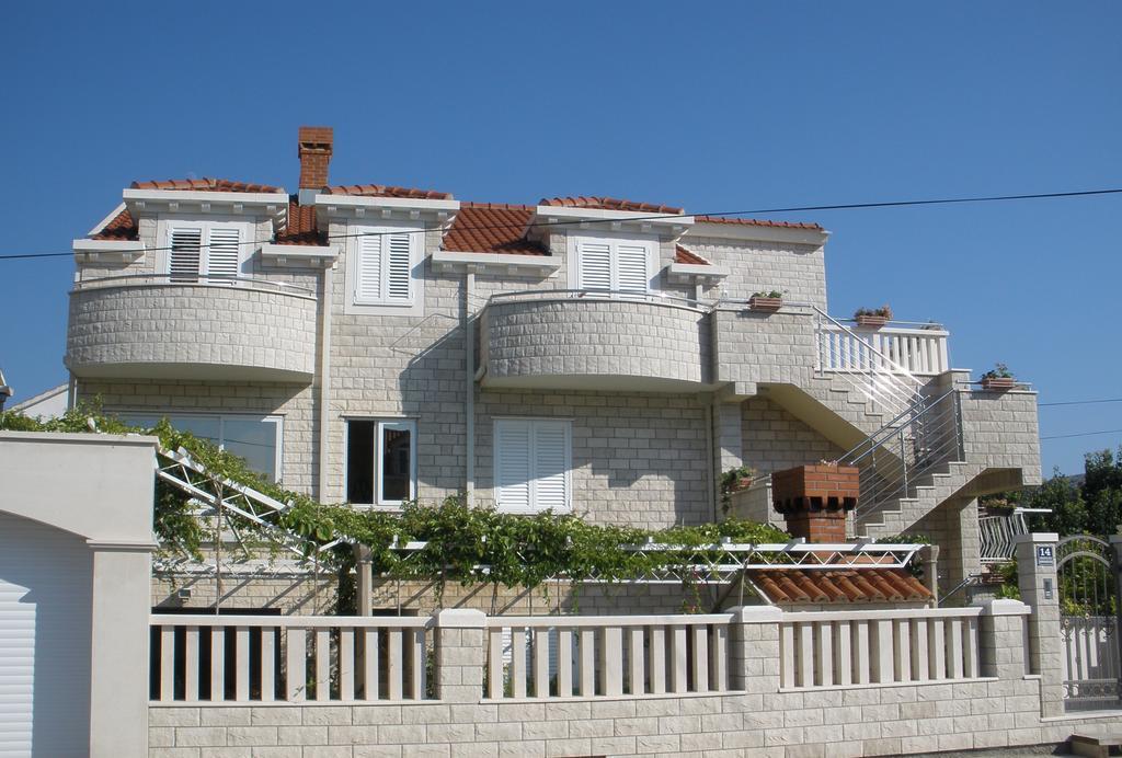 Apartments Sunce Mlini Exterior photo